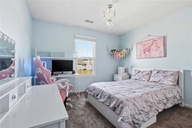 22705 W 72nd Terrace, Shawnee, KS 66227