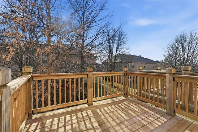 22705 W 72nd Terrace, Shawnee, KS 66227