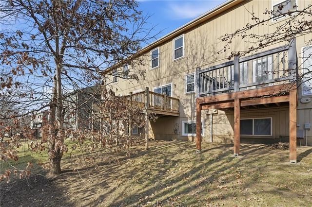 22705 W 72nd Terrace, Shawnee, KS 66227