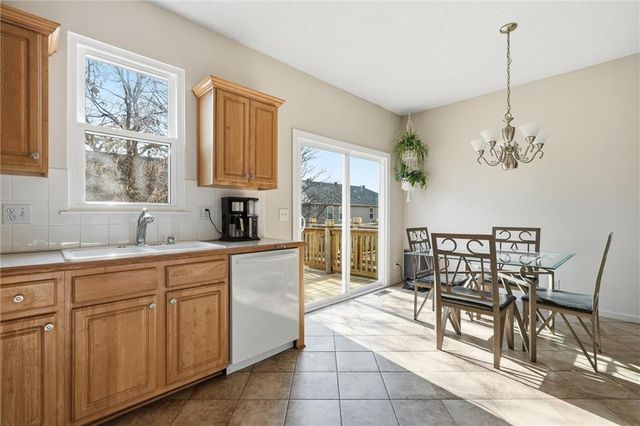 22705 W 72nd Terrace, Shawnee, KS 66227