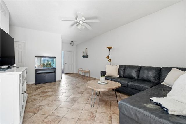 22705 W 72nd Terrace, Shawnee, KS 66227