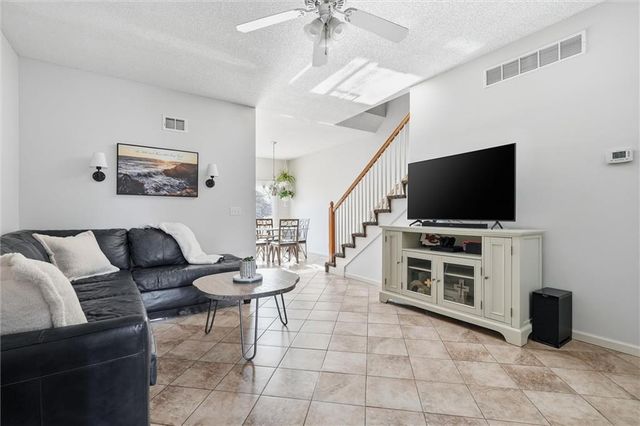 22705 W 72nd Terrace, Shawnee, KS 66227