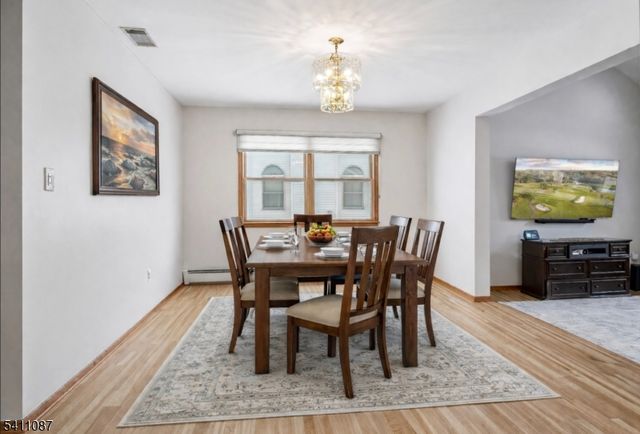 8 Kelly Dr, Roxbury Twp., NJ 07876