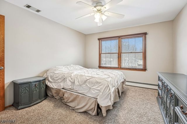 8 Kelly Dr, Roxbury Twp., NJ 07876