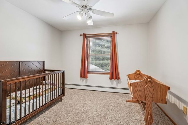 8 Kelly Dr, Roxbury Twp., NJ 07876