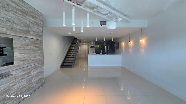 2950 NE 188th Street 110, Miami, FL 33180