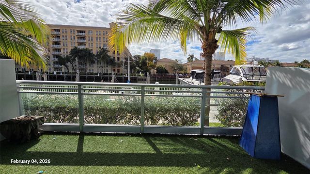 2950 NE 188th Street 110, Miami, FL 33180