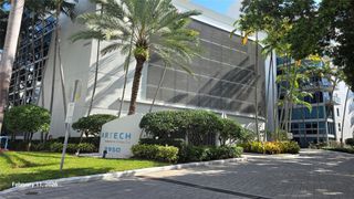 2950 NE 188th Street 110, Miami, FL 33180