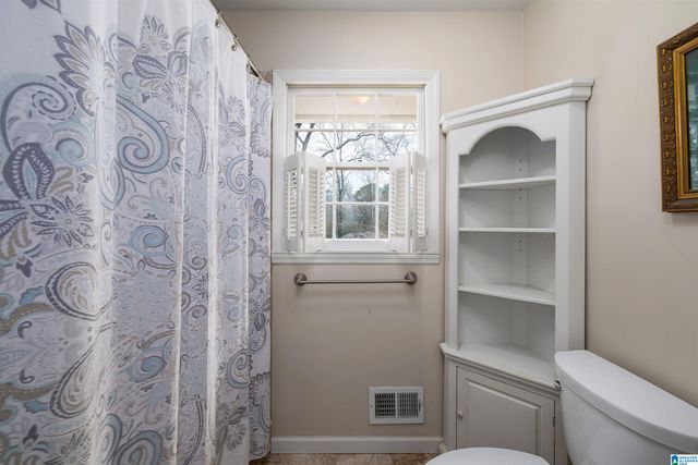 1375 STARCROSS DRIVE, Vestavia Hills, AL 35216