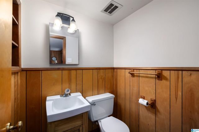 1375 STARCROSS DRIVE, Vestavia Hills, AL 35216