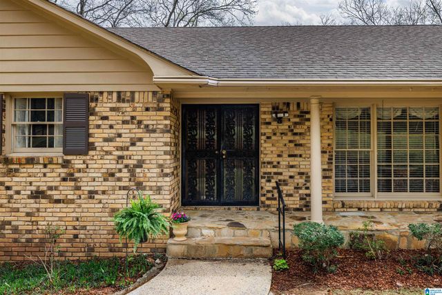 1375 STARCROSS DRIVE, Vestavia Hills, AL 35216