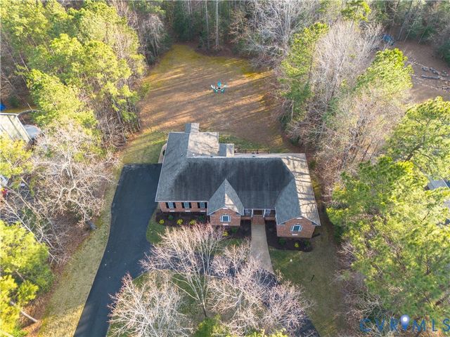 8901 First Branch Ln, Chesterfield, VA 23838