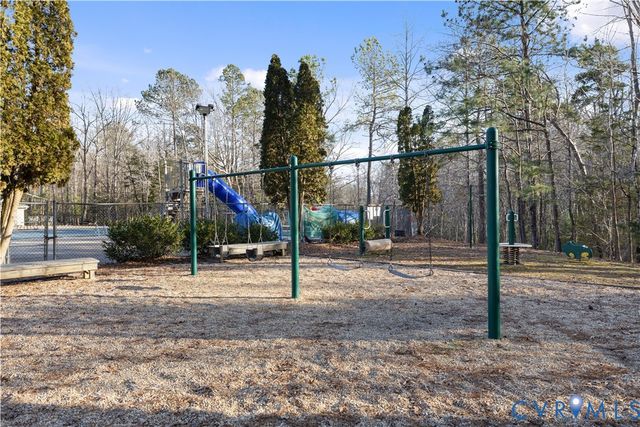 8901 First Branch Ln, Chesterfield, VA 23838