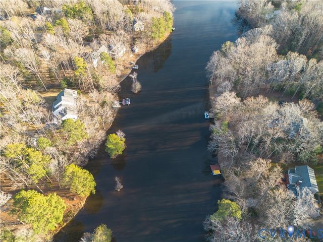 8901 First Branch Ln, Chesterfield, VA 23838