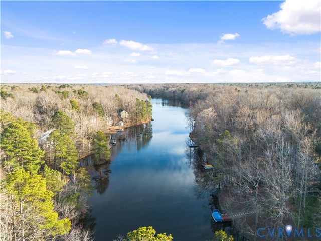 8901 First Branch Ln, Chesterfield, VA 23838