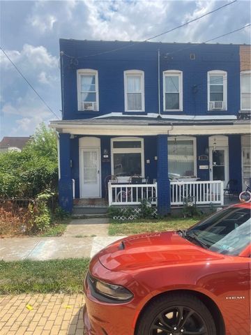 813 10th St, Mckees Rocks, PA 15136