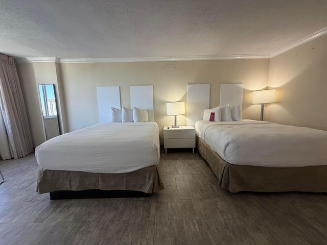 19201 Collins Avenue 1122, Sunny Isles Beach, FL 33160