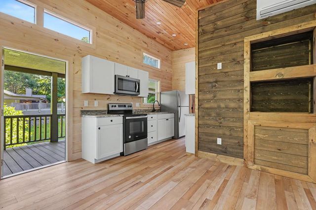 1105 Henson Road, Hiawassee, GA 30546
