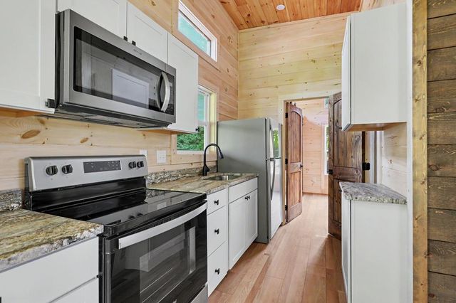 1105 Henson Road, Hiawassee, GA 30546