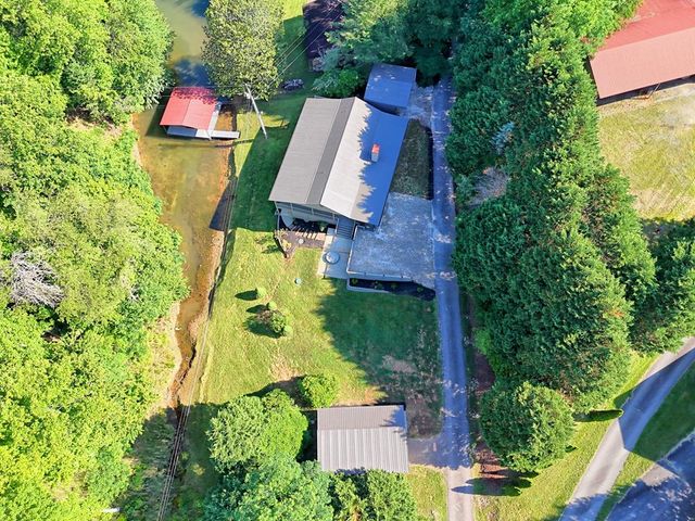 1105 Henson Road, Hiawassee, GA 30546