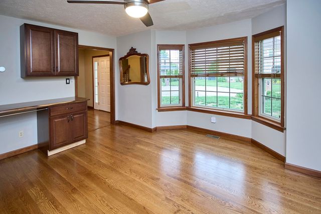 202 Pleasant Valley, Hurricane, WV 25526