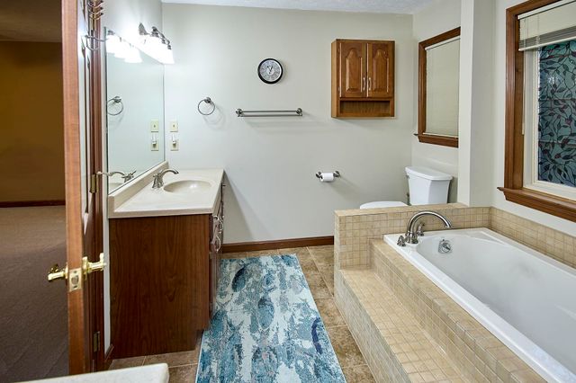 202 Pleasant Valley, Hurricane, WV 25526