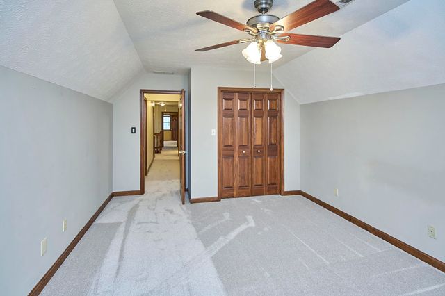 202 Pleasant Valley, Hurricane, WV 25526