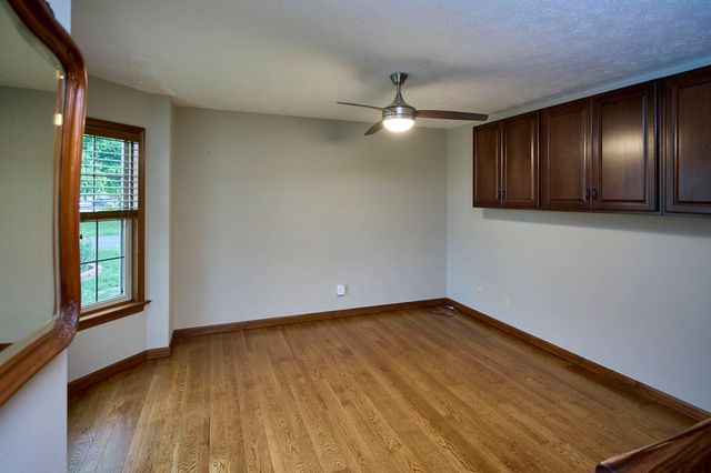 202 Pleasant Valley, Hurricane, WV 25526