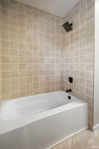 10906 W Jackson Street, Muncie, IN 47304