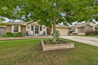 113 W Highfield ST, Hutto, TX 78634