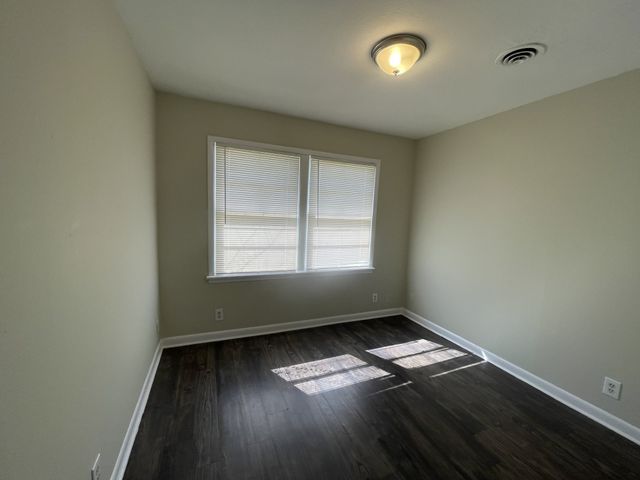 2513 Greenway Street, Arlington, TX 76010