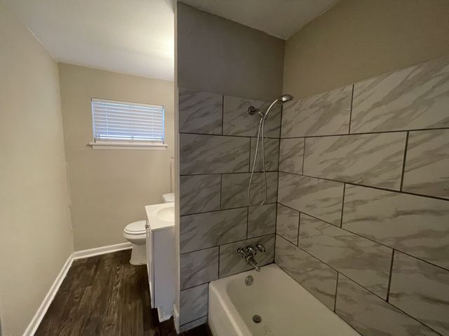 2513 Greenway Street, Arlington, TX 76010