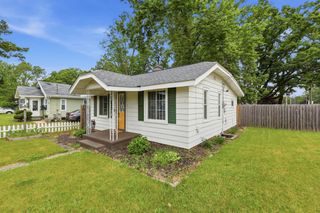 137 Holly Street Sw, City Of Wyoming, MI 49548