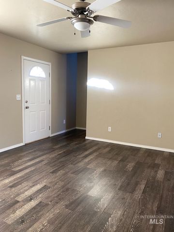 651 S Harrison Street, Twin Falls, ID 83301