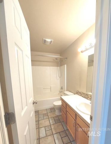 651 S Harrison Street, Twin Falls, ID 83301