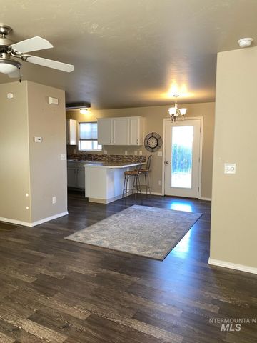 651 S Harrison Street, Twin Falls, ID 83301