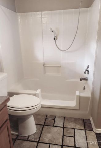 651 S Harrison Street, Twin Falls, ID 83301