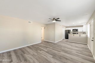 2726 E BECK Lane, Phoenix, AZ 85032