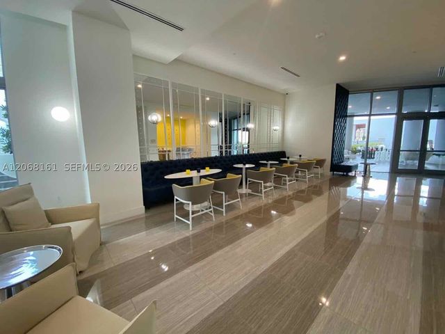 2000 Metropica Way 308, Sunrise, FL 33323