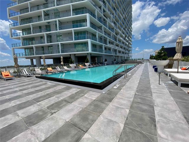 2000 Metropica Way 308, Sunrise, FL 33323