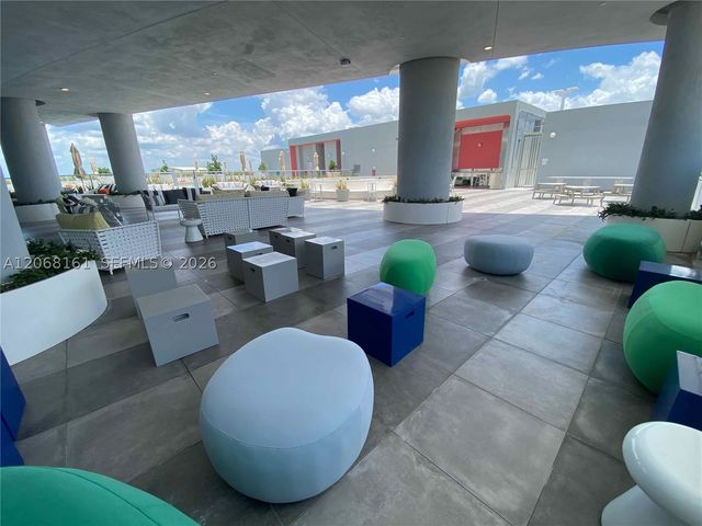 2000 Metropica Way 308, Sunrise, FL 33323