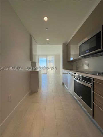 2000 Metropica Way 308, Sunrise, FL 33323