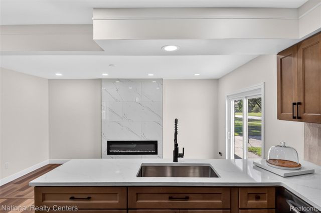 32008 Bunert Road, Warren, MI 48088