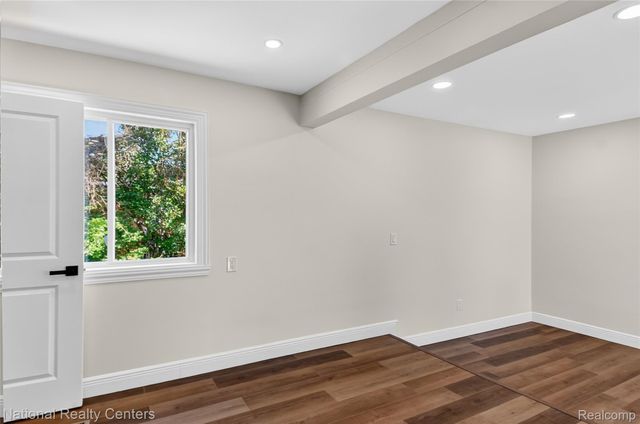 32008 Bunert Road, Warren, MI 48088