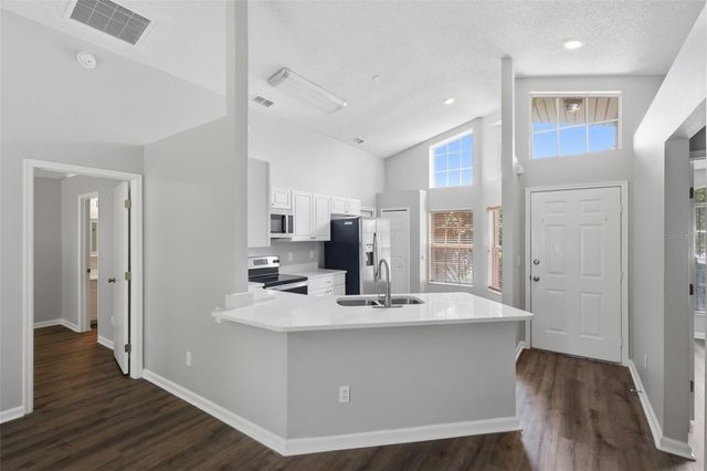 124 KELLY CIRCLE, Sanford, FL 32773