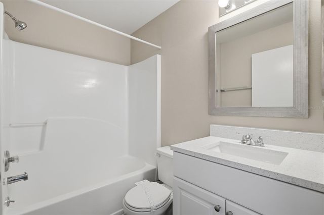 124 KELLY CIRCLE, Sanford, FL 32773