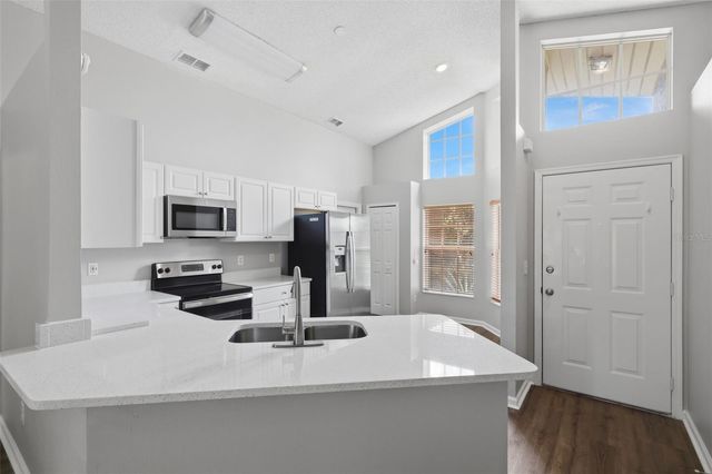 124 KELLY CIRCLE, Sanford, FL 32773