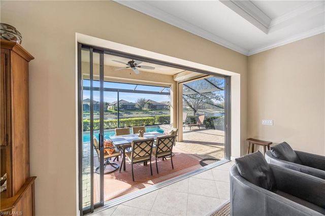 8522 Palacio TER N, Naples, FL 34114