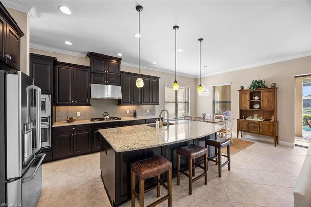 8522 Palacio TER N, Naples, FL 34114