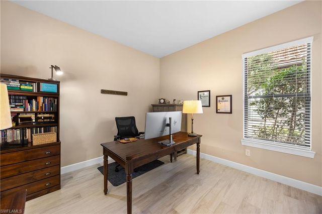 8522 Palacio TER N, Naples, FL 34114